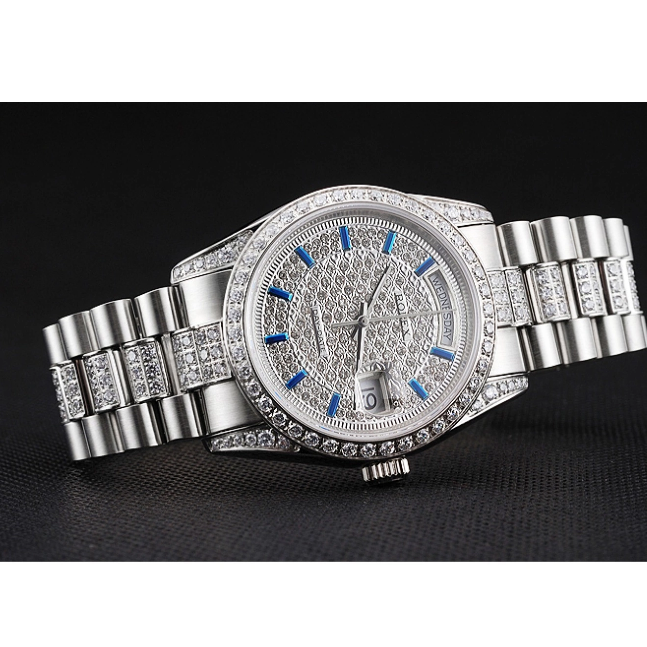 Aaa replica watch Bracelet Date Steel Bezel Rolex And Diamond Pave And Swiss Day Stainless Dial 0518